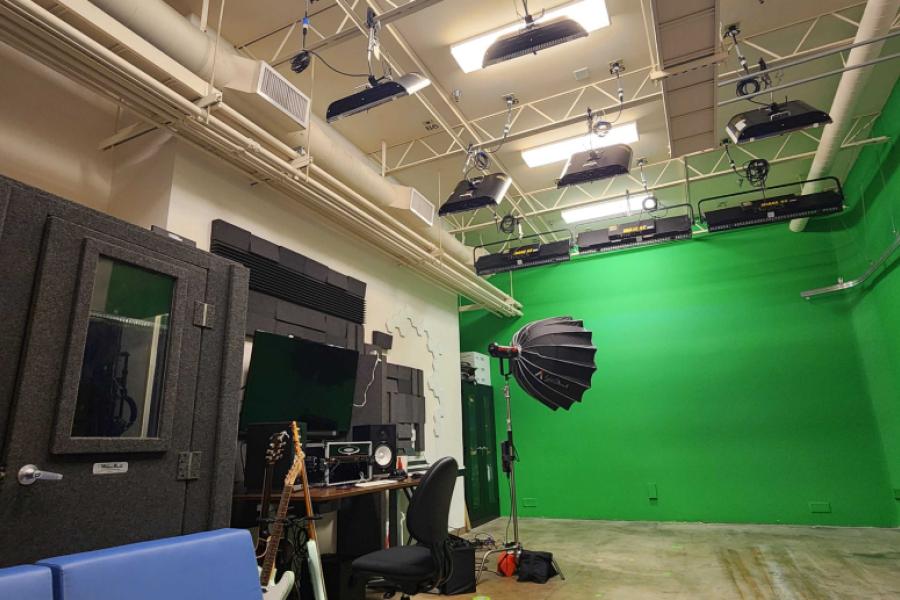 DeNeve Studio
