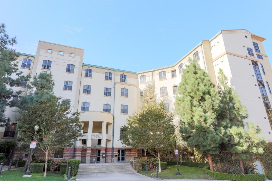 Photo of front of De Neve Acacia